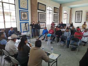 IEE realiza fase informativa sobre consulta indígena en San Pablito, Pahuatlán