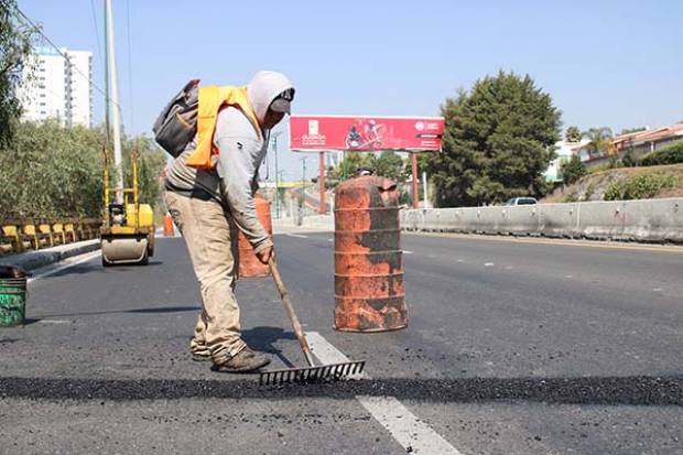 Tráfico lento en Periférico Ecológico por trabajos de bacheo