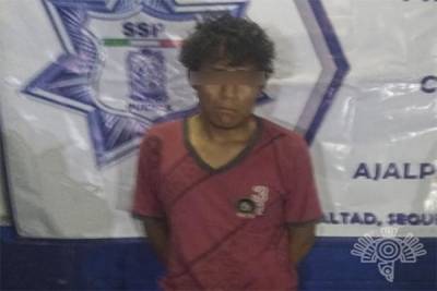 Sujeto en posesión de drogas es detenido en Ajalpan
