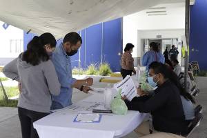 Vacunación COVID-19 para menores en 49 municipios de Puebla
