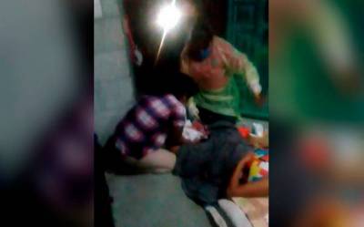 Mujer dio a luz en su casa por negligencia en hospital de Tehuacán, acusan