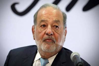 Carlos Slim sale del top 10 de la lista de millonarios de Forbes