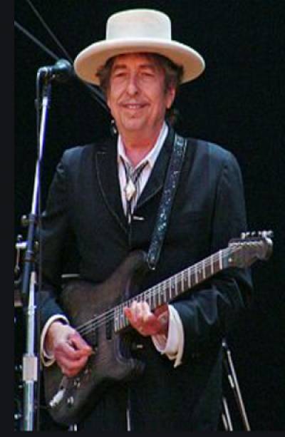 Bob Dylan celebra sus 80 años como leyenda viva del rock