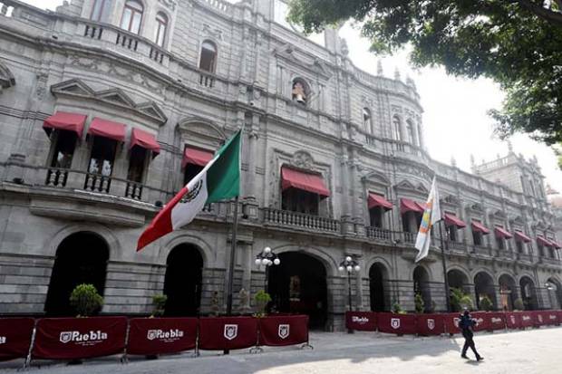 Por COVID, han muerto 22 trabajadores del ayuntamiento de Puebla