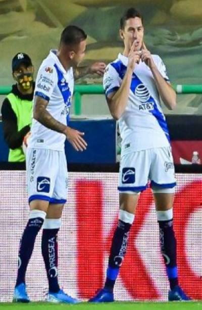 Club Puebla remonta y gana 2-1 al León en tiempo de reposición