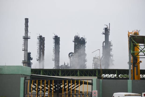 Varados, 24 buques en Veracruz; no han podido descargar combustible