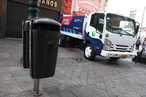 Instalarán dos mil botes y 972 contenedores de basura en el centro histórico de Puebla