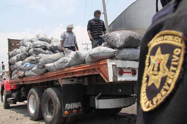 Juez sentencia a prisión a poseedor de 85 toneladas de carbón vegetal de encino en Puebla