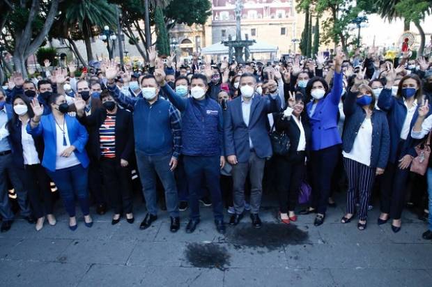 Trabajo en equipo pide Lalo Rivera a sindicalizados del Ayuntamiento de Puebla