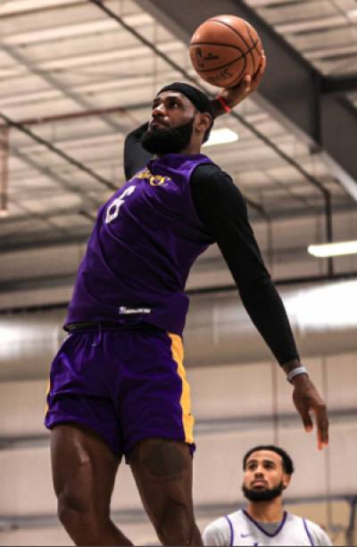 NBA: Lakers y Heat inician el camino rumbo al título