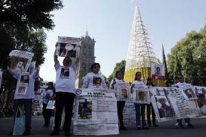 Marchan en Puebla para exigir localización de desaparecidos