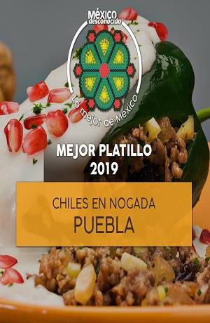 Chiles en Nogada y Talavera de Puebla, el mejor platillo y artesanía de México