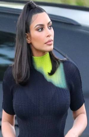 Kim Kardashian enciende la Polinesia Francesa