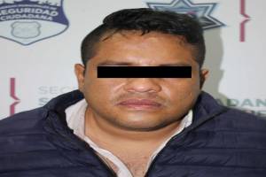 Policías detienen a sujeto cuando intentaba matar a una sexoservidora en Puebla