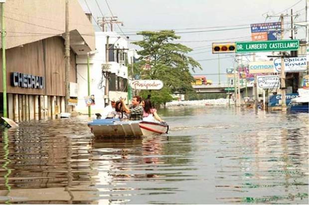 Afectados por inundaciones en el sureste podrán diferir el pago de sus créditos: CNBV