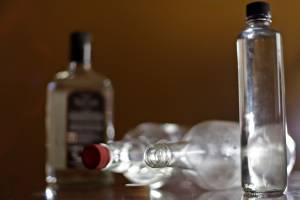 Puebla y Morelos, estados productores de alcohol adulterado: Conadic
