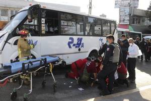 Ruta 14-A atropella a dos mujeres en inmediaciones del Mercado Hidalgo