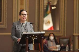 Comparece ante el Congreso de Puebla la secretaria de Gobernación
