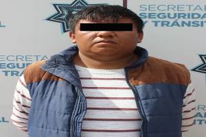 Detienen a sujeto por privación de la libertad y robo de vehículo en Puebla