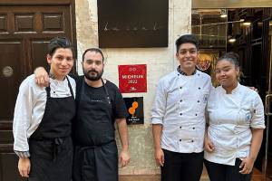 Estudiantes de la BUAP realizan prácticas en restaurante español con dos estrellas Michelín