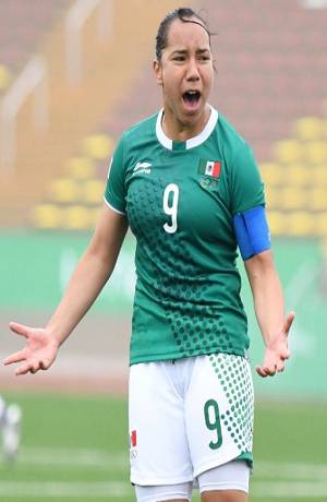 Charlyn Corral pide una &quot;limpia&quot; en la selección mexicana femenil de futbol