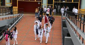 UNAM e IPN sacan a sus estudiantes de medicina y enfermería de hospitales por Covid-19