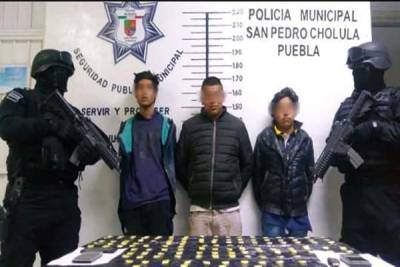 Detiene Secretaría de Seguridad de San Pedro Cholula a 4 presuntos narcomenudistas