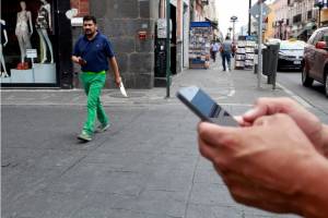 Oficialmente ya está prohibida la venta de celulares en vía pública de Puebla Capital