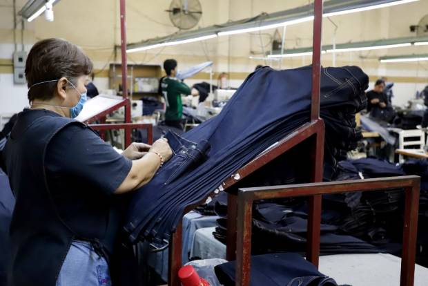 Por COVID, bajaron 50% la producción de maquiladoras en Teziutlán