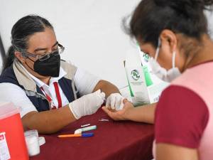 Secretaría de Salud realiza detección del VIH con pruebas rápidas