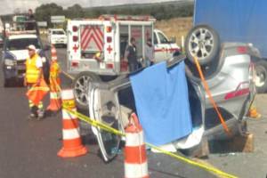 Muere una persona y tres quedaron lesionadas por colisión en la autopista Amozoc-Perote