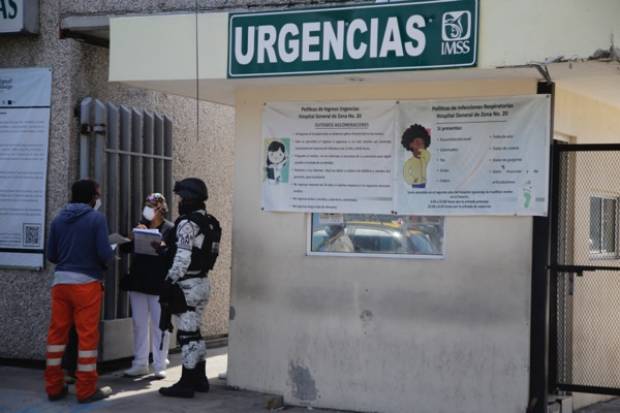 Suspenden consultas externas en hospitales poblanos reconvertidos por COVID