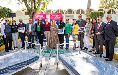 SMDIF Puebla recibe donación de 100 camas clínicas de atención a emergencias