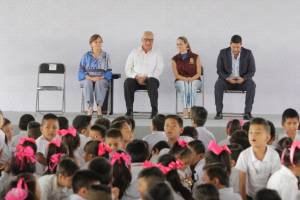 Pacheco Pulido encabeza graduación de más de 9 mil alumnos de los CAIC