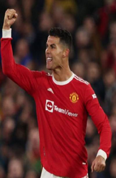 Cristiano Ronaldo salva al ManU de la derrota con doblete