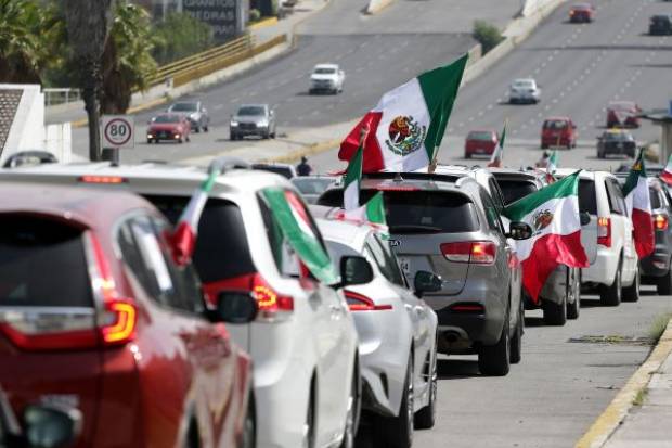 VIDEOS. Se registró la cuarta caravana anti AMLO en Puebla