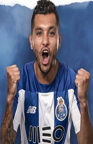 Tecatito Corona anotó gol y luego fue expulsado en victoria del Porto