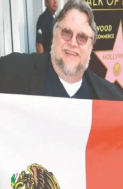 Guillermo del Toro felicita a campeón mexicano en la olimpiada de Matemáticas