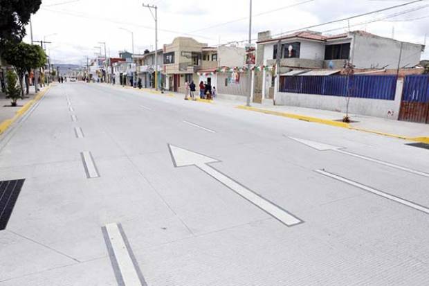 Miguel Barbosa entrega modernización de avenida Cuauhtémoc de Tepeaca