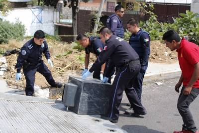 Encuentran caja fuerte en terreno baldío de la colonia Mártires del Trabajo