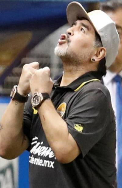 Maradona es dado de alta tras cirugía por sangrado estomacal