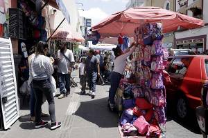 Se mantienen 700 ambulantes en el Centro Histórico de Puebla, reconoce el ayuntamiento