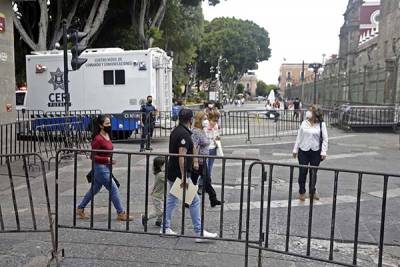 Autoridades piden a los poblanos celebrar fiestas patrias en casa; no habrá verbena popular