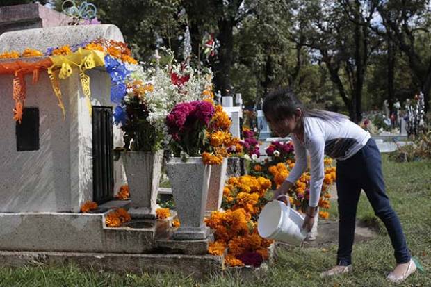 Secretaría de Salud supervisa saneamiento básico en cementerios