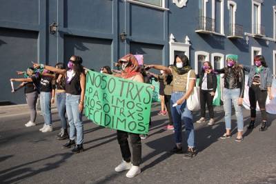 Feministas salen a las calles de Puebla y Texmelucan previo al 8M