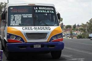 Mujer cayó de un camión Cree-Madero en Zavaleta; el chofer ni se enteró