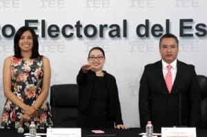Sofía Martínez rinde protesta como presidenta provisional del IEE