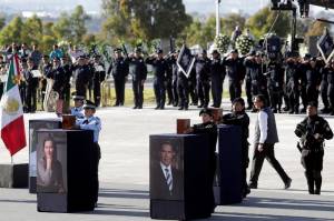 Así fueron los funerales de Alonso y Moreno Valle; abuchean a secretaria de Gobernación