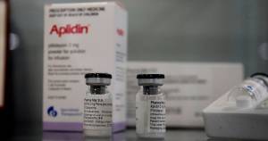 Prueban fármaco español que reduce casi al 100% carga viral de COVID-19