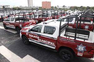Barbosa Huerta entregó 200 patrullas a municipios de Puebla